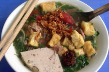 Bún riêu giò đậu 